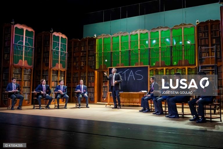 Teatro: Ensaio de imprensa da peça “Clube dos Poetas Mortos”