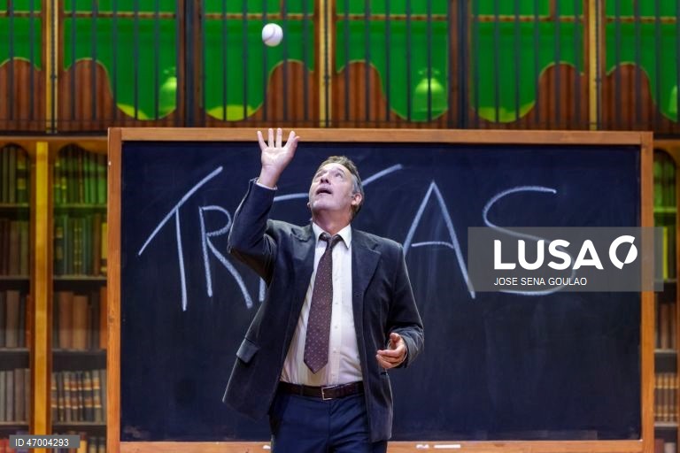 Teatro: Ensaio de imprensa da peça “Clube dos Poetas Mortos”