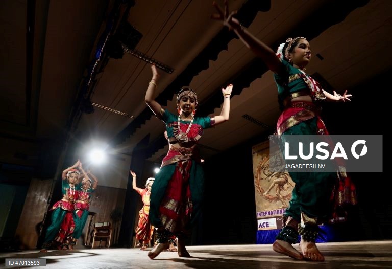 Índia: Dia Mundial da Dança celebrado em Bangalore