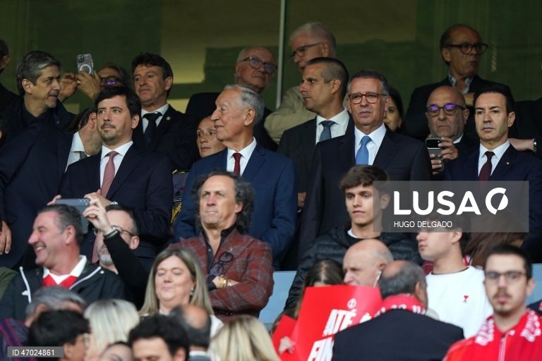 Um golo de Mario Dorgeles aos 90+2 minutos permitiu hoje ao Sporting de Braga adiantar-se ao Friburgo na corrida à final da Liga Europa de futebol, garantindo um triunfo em casa por 2-1, na primeira mão das meias-finais.