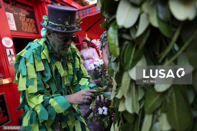 O «Jack in the Green» de Deptford celebra o 1 de maio em Londres.