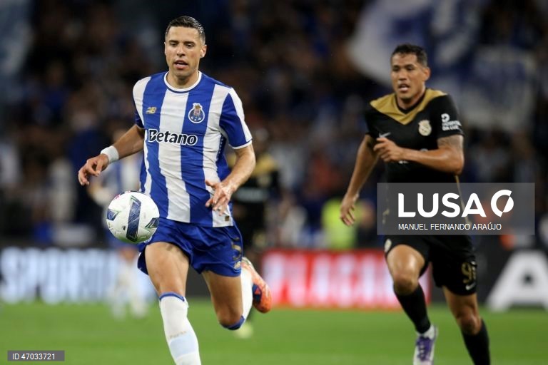 O FC Porto sagrou-se hoje campeão nacional de futebol pela 31.ª vez na sua história, após vitória frente ao Alverca, por 1-0.
