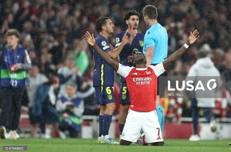 Um golo de Bukayo Saka foi o suficiente para o Arsenal levar hoje de vencida o Atlético de Madrid por 1-0, assegurando assim a presença dos londrinos na final da Liga dos Campeões de futebol.