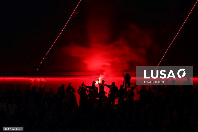 Um golo de Ousmane Dembélé permitiu hoje ao Paris Saint-Germain empatar 1-1 em Munique com o Bayern e garantir a presença na final da Liga dos Campeões de futebol, na qual vai defender o título frente ao Arsenal.