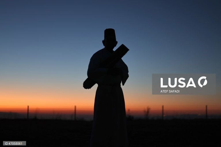 Palestina: Comunidade samaritana celebra o fim da sua festa da Páscoa no Monte Gerizim, na Cisjordânia