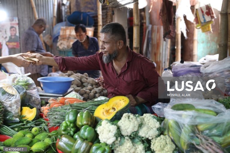 Bangladesh: Mercado de rua em Dhaka