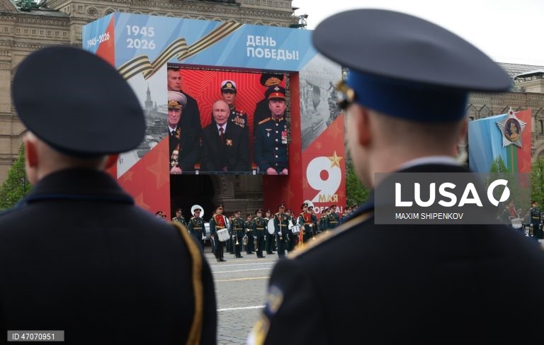 Rússia: Celebrações do Dia da Libertação em Moscovo