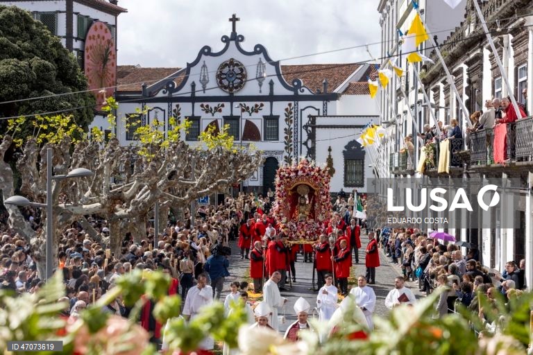 Festas do Senhor Santo Cristo dos Milagres nos Açores