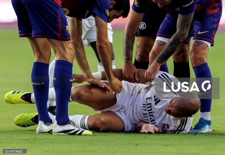 Futebol: Liga espanhola - FC Barcelona vs Real Madrid