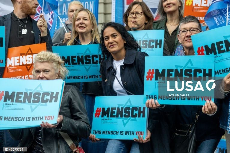 Reino Unido: Manifestação em Londres contra o antissemitismo