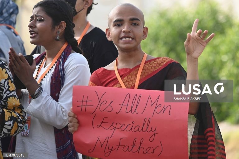 Paquistão: Manifestação em Carachi pelos direitos das mulheres