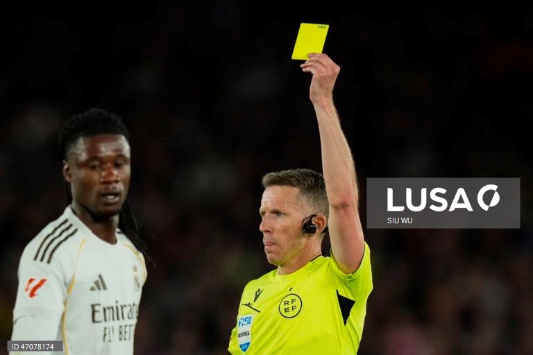 Futebol: Liga espanhola - FC Barcelona vs Real Madrid