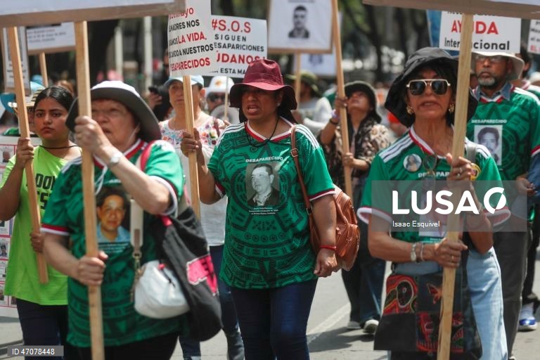México: Marcha pelos desaparecidos em Guadalajara 