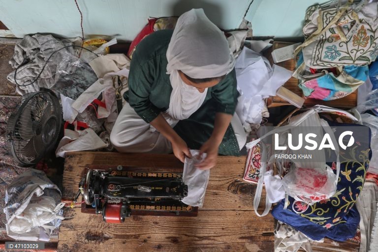 Índia: Artesãs preservam o artesanato secular da Caxemira