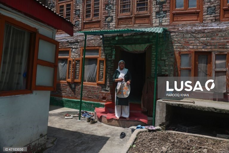 Índia: Artesãs preservam o artesanato secular da Caxemira