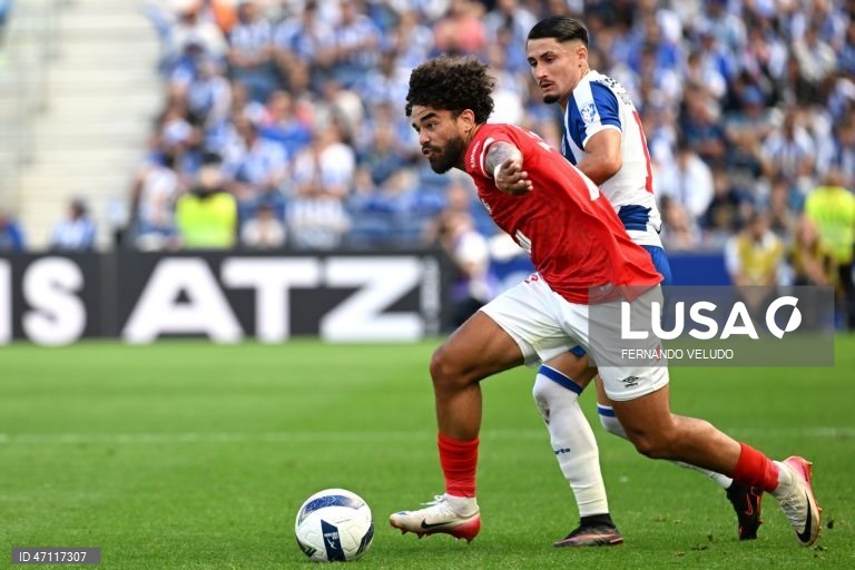 FC Porto venceu hoje na receção ao Santa Clara, por 1-0, no jogo da 34.ª e última jornada da I Liga portuguesa de futebol que antecede os festejos pela 31.ª conquista do título nacional pelos ‘dragões’.