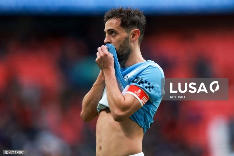 O Manchester City conquistou hoje a Taça de Inglaterra pela oitava vez, ao vencer o Chelsea por 1-0 no Estádio de Wembley, em Londres, num triunfo marcado pela despedida de Bernardo Silva da competição.
