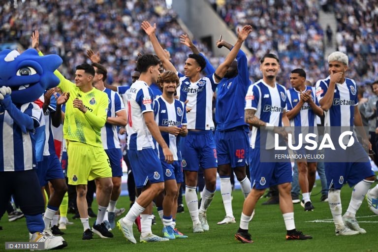 FC Porto venceu hoje na receção ao Santa Clara, por 1-0, no jogo da 34.ª e última jornada da I Liga portuguesa de futebol que antecede os festejos pela 31.ª conquista do título nacional pelos ‘dragões’.