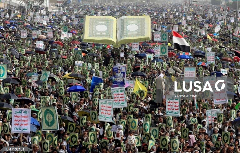 Iémen: Manifestação anti-americana em Saná