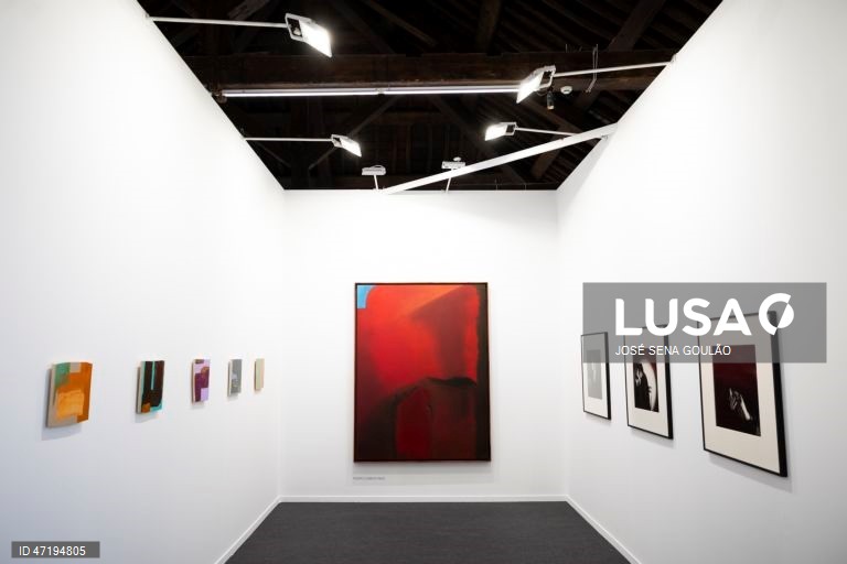 Abertura da 9.ª edição da ARCOlisboa - Feira Internacional de Arte Contemporânea, uma organização da IFEMA MADRID e da Câmara Municipal de Lisboa, que conta com a participação de  84 galerias de 18 países e estará patente até 31 de maio, na Cordoaria Nacional, em Lisboa, 28 de maio de 2026. JOSÉ SENA GOULÃO/LUSA