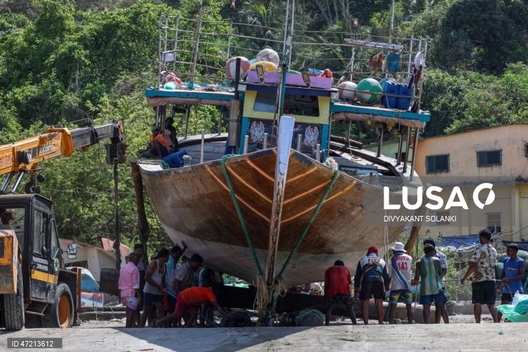 Mumbai: Fim da época de pesca