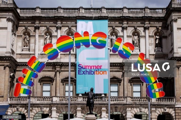 Reino Unido: Exposição de Verão na Real Academia das Artes em Londres