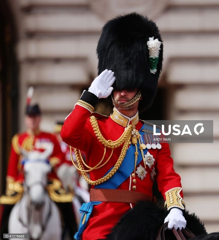 Reino Undo: Parada militar de comemoração do aniversário do Rei em Londres