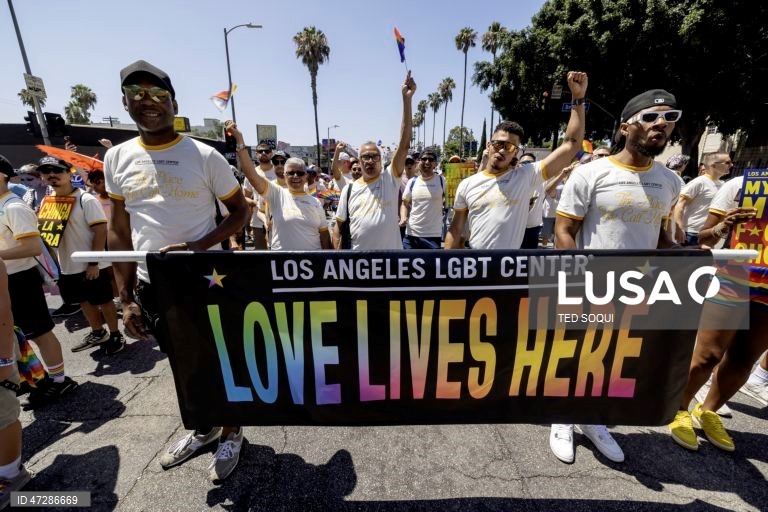 EUA: 56ª Parada Gay de Los Angeles
