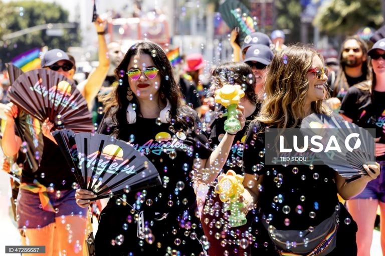 EUA: 56ª Parada Gay de Los Angeles