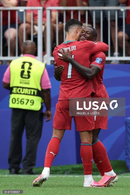 Futebol: Mundial 2026 - Portugal vs Uzbequistão