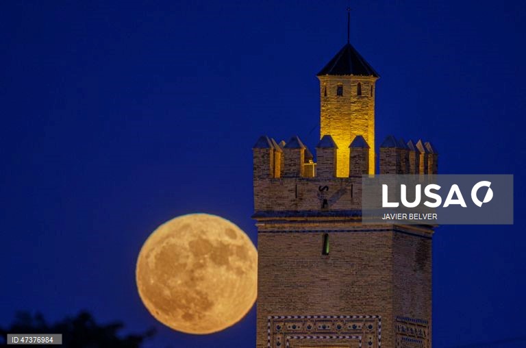 Lua cheia de junho conhecida como Lua cheia de morango
