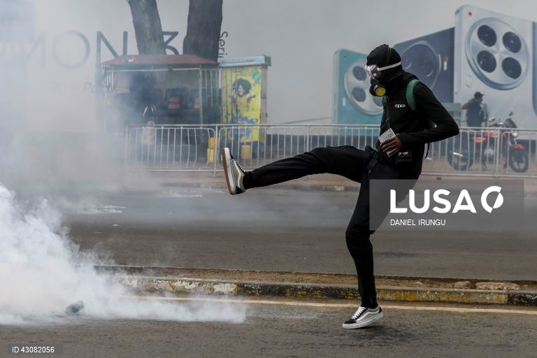 Quénia: Protestos contra a subida de impostos em Nairobi