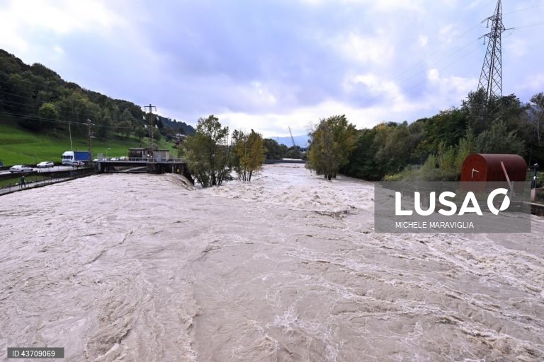 Itália: Cheias na região da Lombardia
