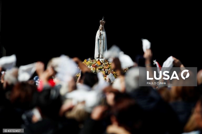 Peregrinação internacional aniversária de 13 de outubro ao Santuário de Fátima