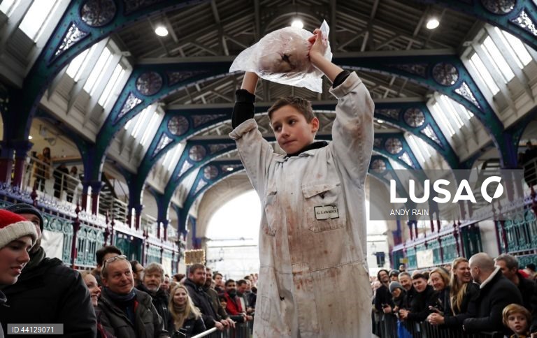 Reino Unido: Venda de carne de peru no Mercado Smithfield em Londres