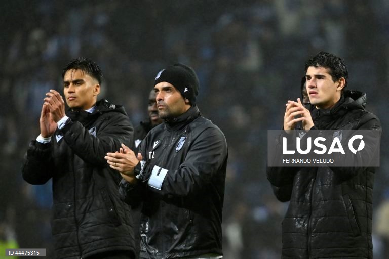  FC Porto perdeu hoje a oportunidade de se colocar a quatro pontos da liderança da I Liga portuguesa de futebol, ao empatar 1-1 na receção ao Vitória de Guimarães, no encontro de encerramento da 23.ª jornada.