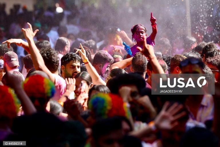 Bangalore: Festival das cores Holi