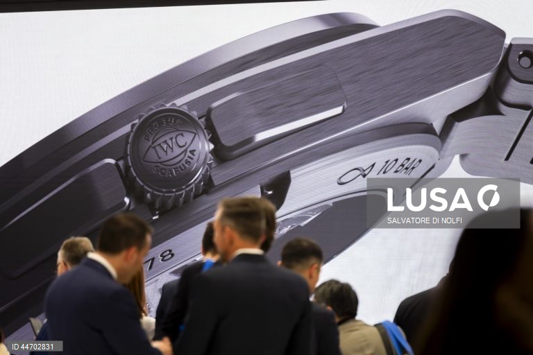 Feira de relógios de luxo “Watches and Wonders Geneva”, em Genebra, Suíça.
