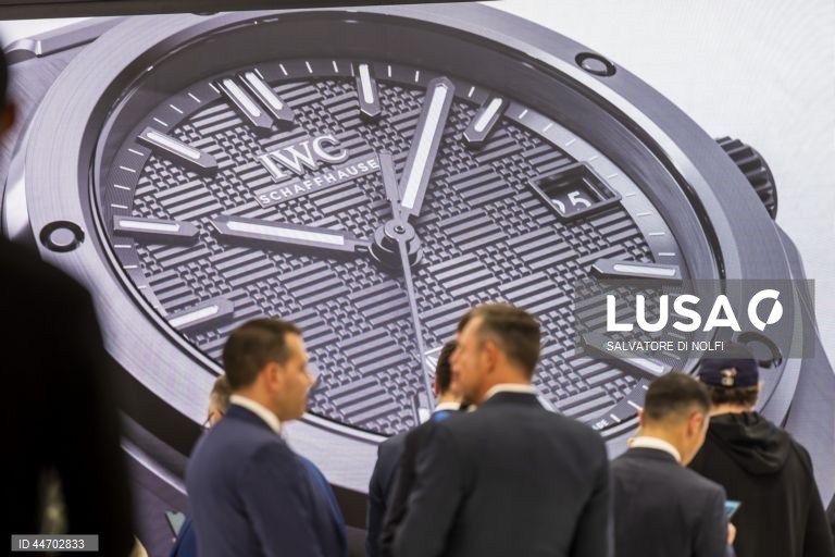 Feira de relógios de luxo “Watches and Wonders Geneva”, em Genebra, Suíça.