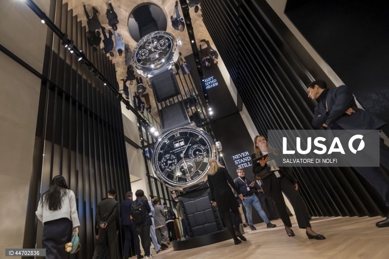 Feira de relógios de luxo “Watches and Wonders Geneva”, em Genebra, Suíça.