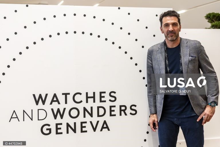 Feira de relógios de luxo “Watches and Wonders Geneva”, em Genebra, Suíça.