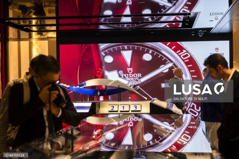 Feira de relógios de luxo “Watches and Wonders Geneva”, em Genebra, Suíça.
