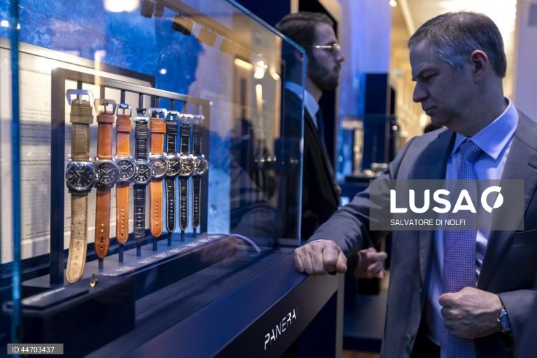 Feira de relógios de luxo “Watches and Wonders Geneva”, em Genebra, Suíça.