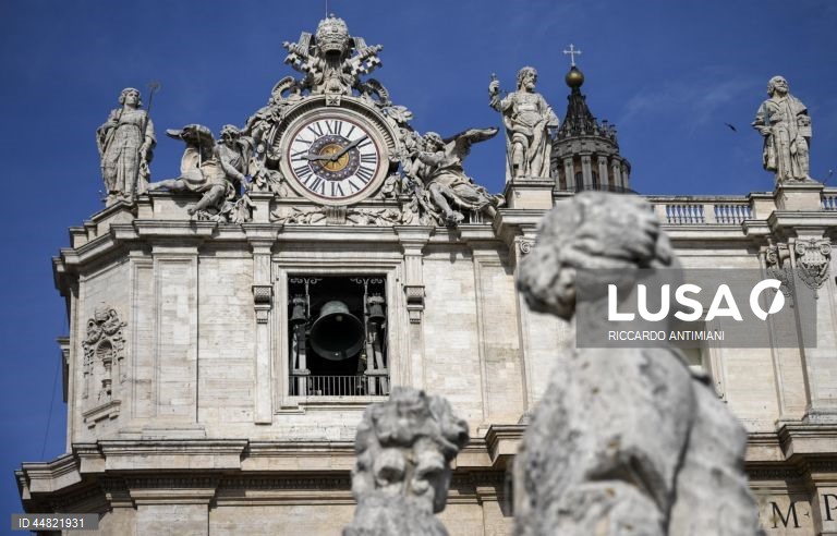 Cerimónia de trasladação do corpo de Francisco para a basílica de São Pedro