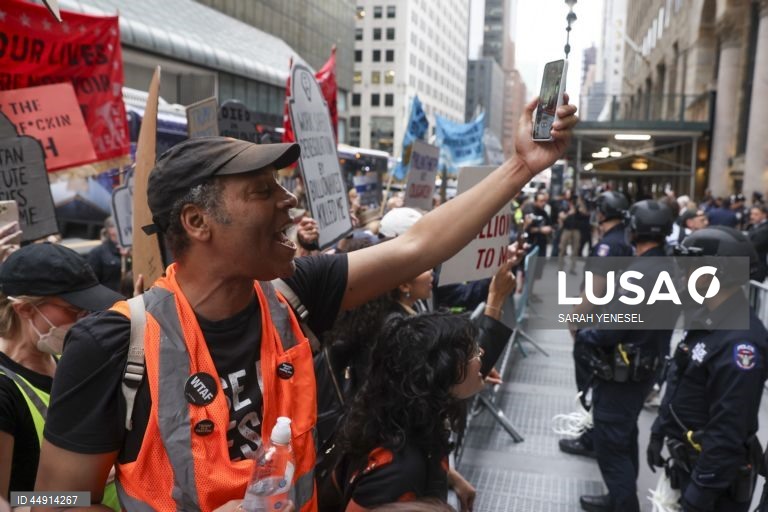 EUA: Manifestação em Nova Iorque contra os bilionários