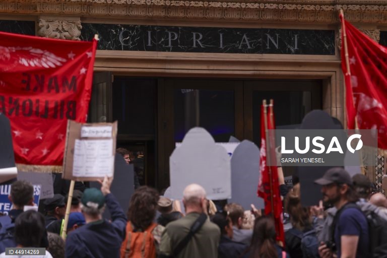 EUA: Manifestação em Nova Iorque contra os bilionários