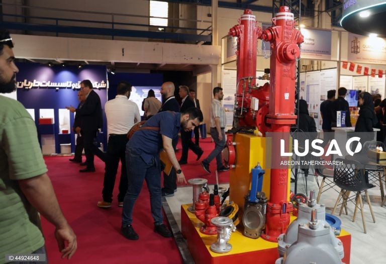 29ª Exposição Internacional de Petróleo, Gás, Refinação e Petroquímica decorre em Teerão.