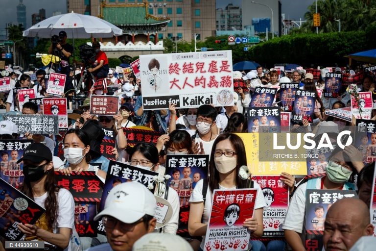 Taiwan: Protesto em Taipé contra os abusos infantis 