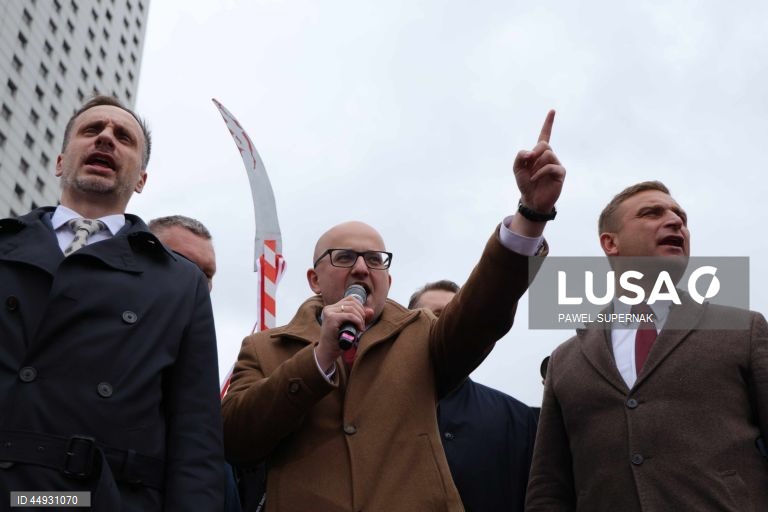 Polónia: Marcha em Varsóvia contra a imigração ilegal