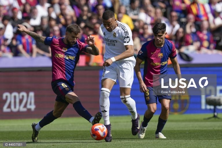 Futebol: Liga espanhola - FC Barcelona vs Real Madrid